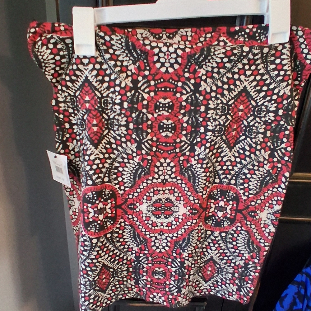 Volcom Black and Red Graphic Skirt